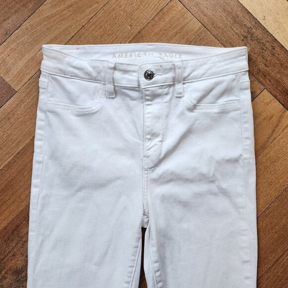 American Eagle White Super Hi-Rise Jegging Jeans Size 4 Short - Picture 3 of 16